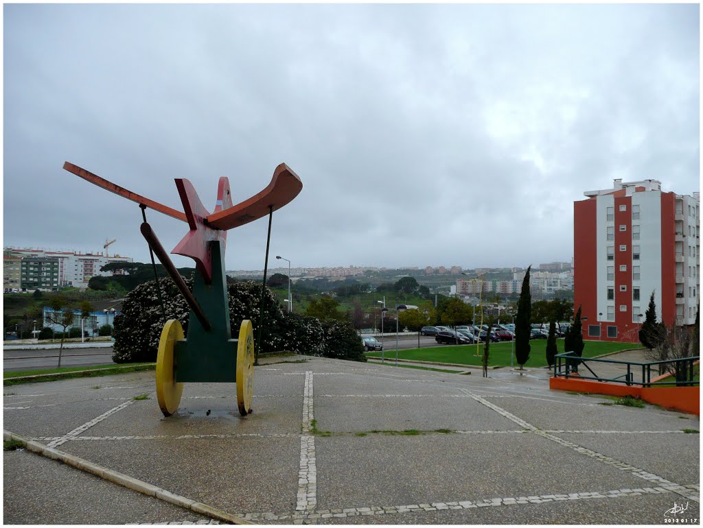 Laranjeiro - um enorme brinquedo - Portugal .τ®√ℓΞΛج by jlcabaço (TravelJLC.)