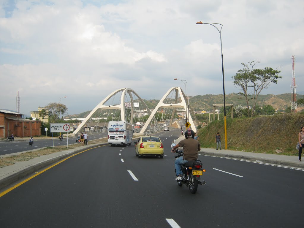 Puente Antonia Santos by CAMR