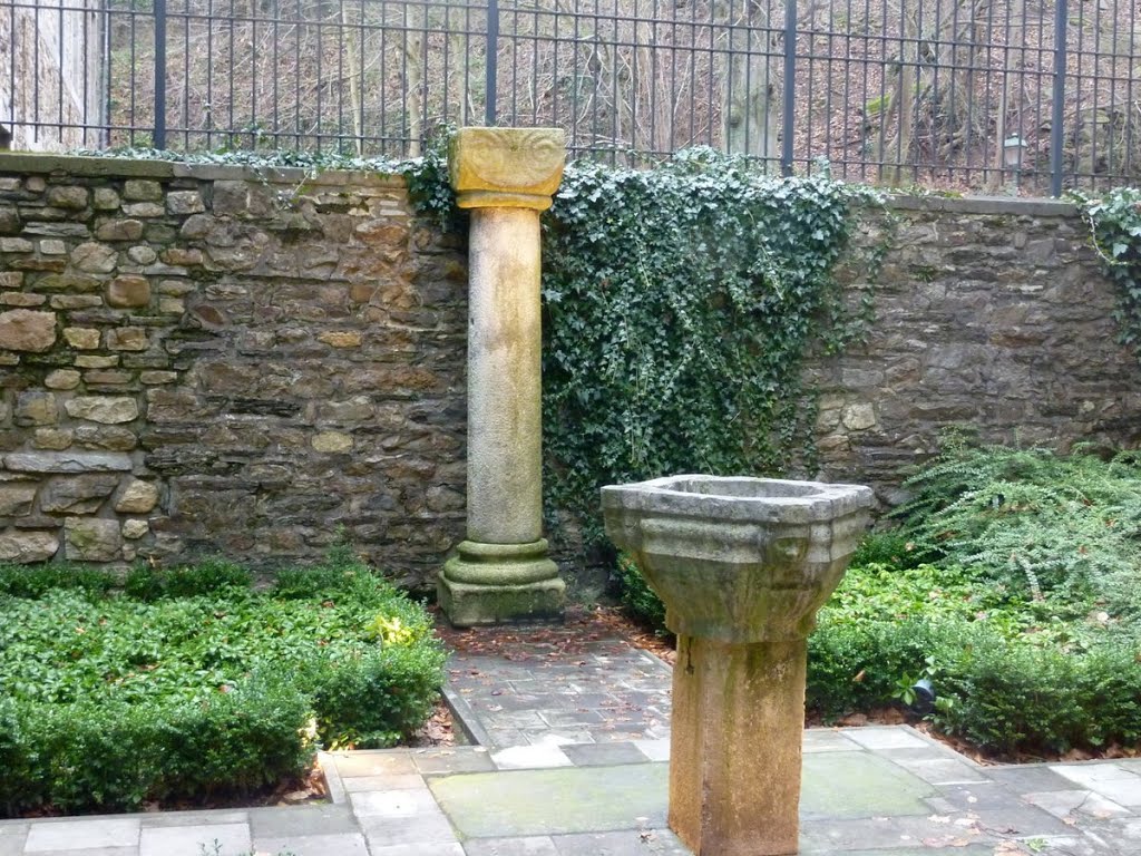 Malmedy, jardinet au musée 'Malmundarium' by © Jos Van de Velde