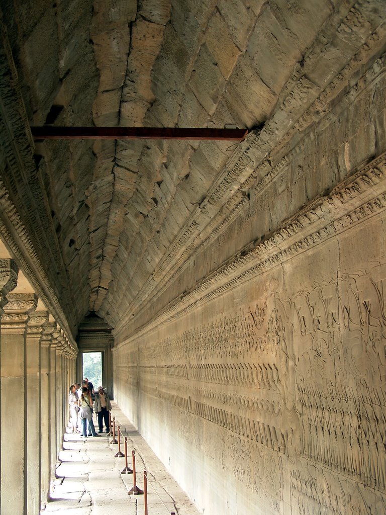 Angkor Wat by rokaPic40666