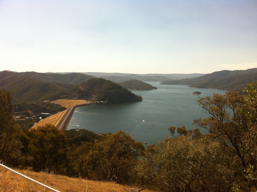 Lake Eildon by Andie22