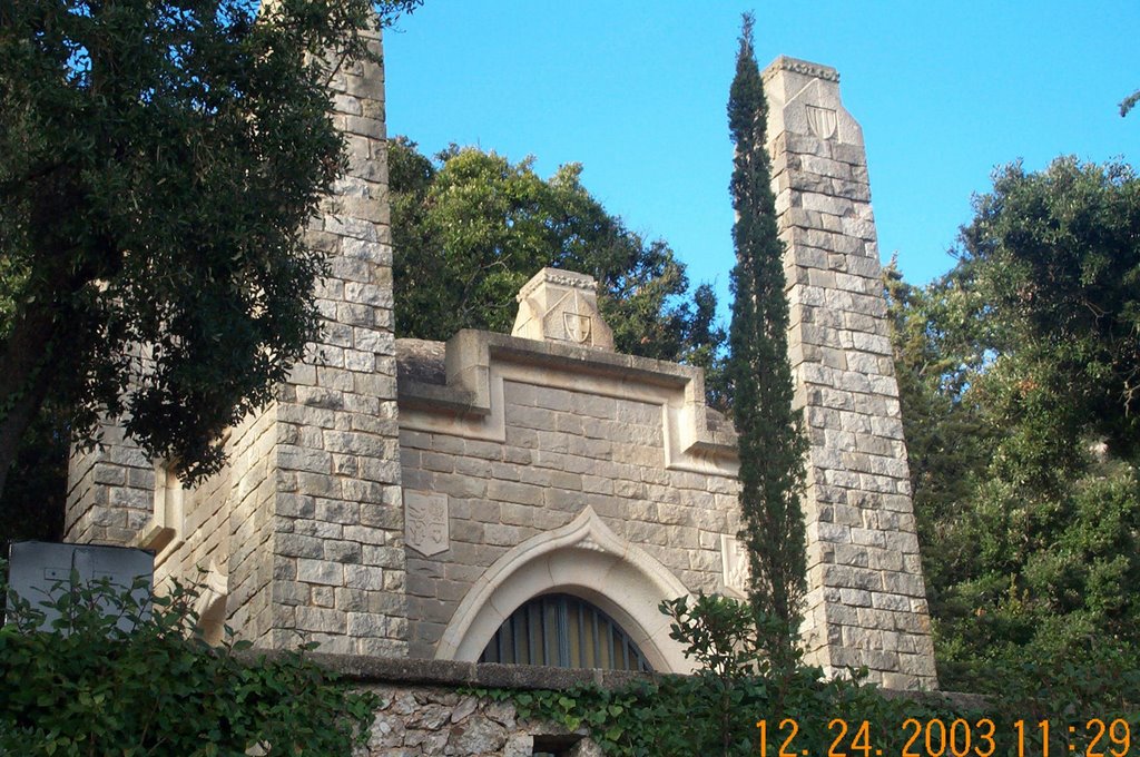 Monasterio de Monserrat cataluña España by © xeima