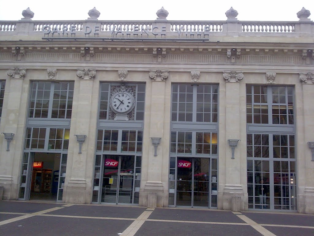 Gare sncf de valence ville by Salomon BARZILAI & Jerome IBY