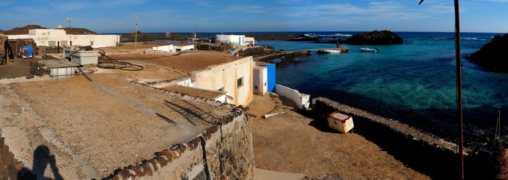 Isla de Lobos: La Caleta (de La Rasca) by Tio_Utu