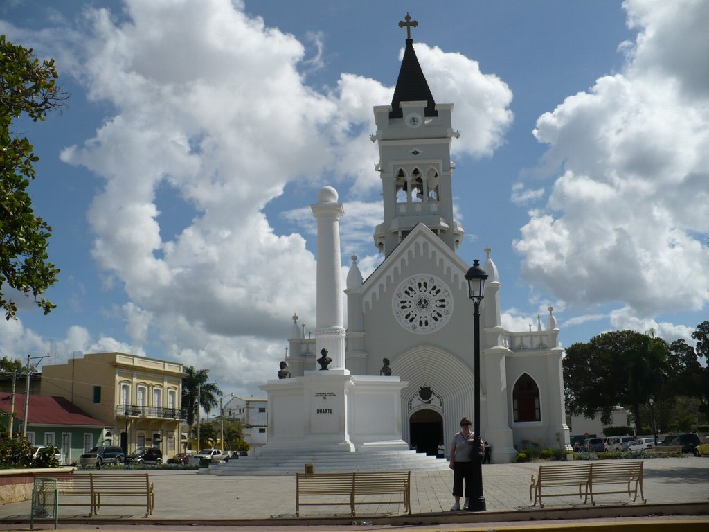 San Pedro de Macoris by Peter Varsanyi