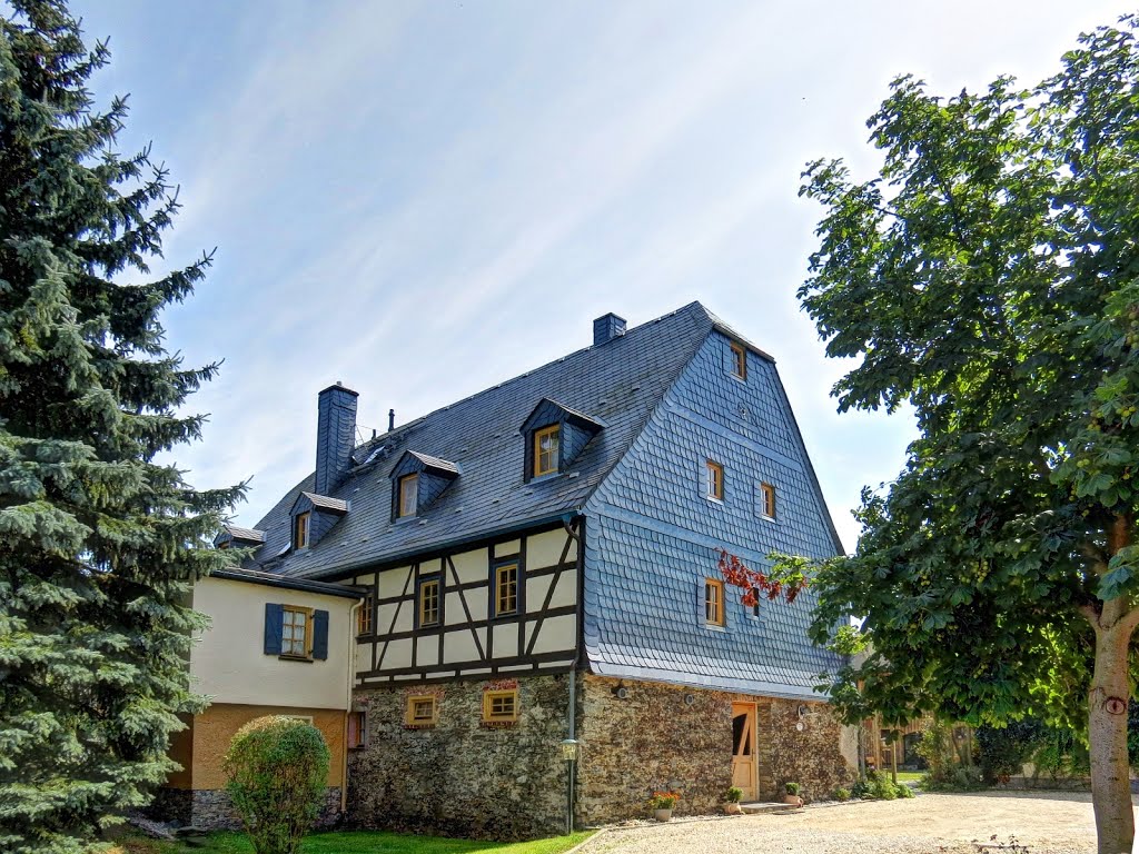 Burkhardtsdorf - Landgasthof "Topfmarktscheune" by Rudolf Henkel