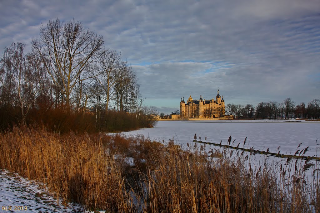 Schwerin, winterlicher Blick über den Burgsee by Mecklenburg pro Panoramio