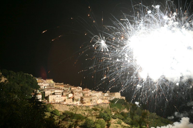 75018 Stigliano, Province of Matera, Italy by Enzo Geronimo