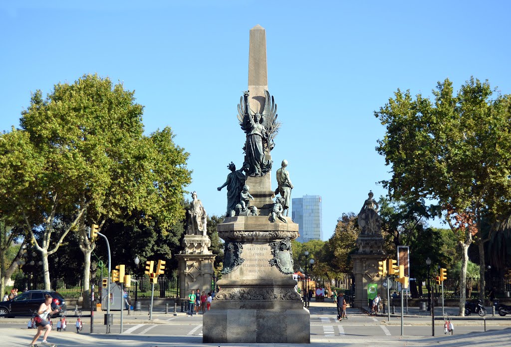 Passeig de Lluís Companys by M.Kreuz