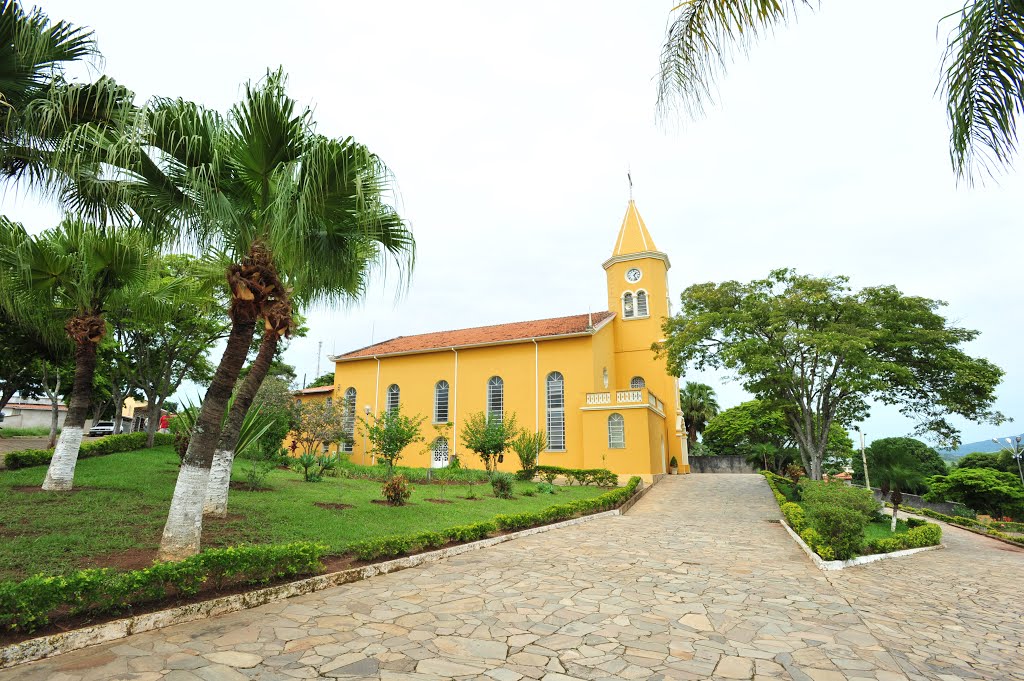 Igreja Matriz Sagrado Coração de Jesus, Mindurí , MG - 1 by sgtrangel