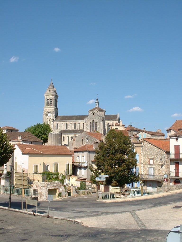 Point de vue sur Albas by Yann LESELLIER