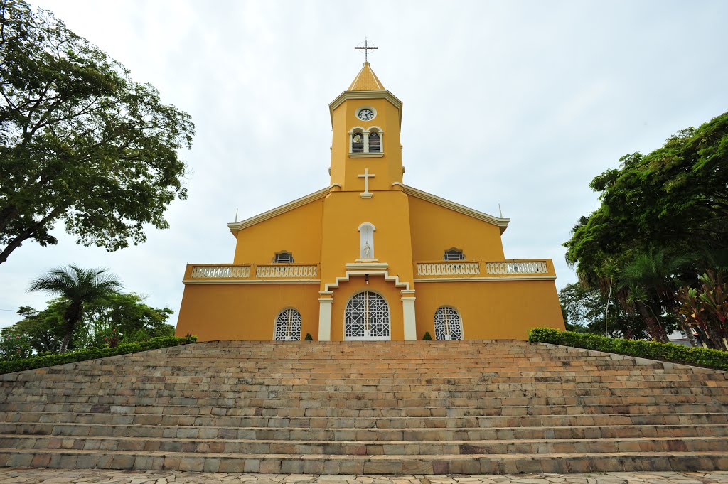 Igreja Matriz Sagrado Coração de Jesus, Mindurí , MG - 4 by sgtrangel