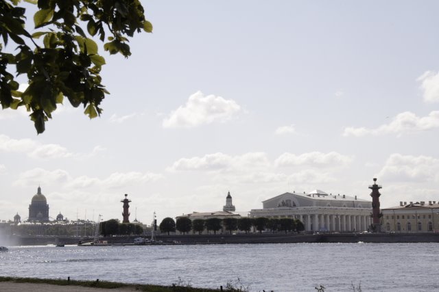 СПб. Вид на Стрелку Васильевского острова со стороны Алексеевского равелина Петропавловской крепости. (SPb. View on the Arrow of island Vasilevskiy from side Alekseevskiy a ravelin of the Peter and Paul Fortress.) by Afanasyeva Irina