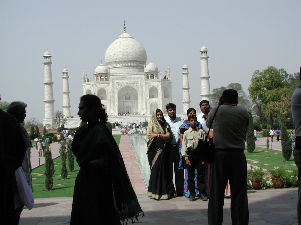 The Taj March 2003 by Markus Kempkes