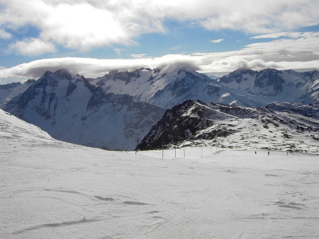 Les Deux Alpes by Paul Michael Christe…