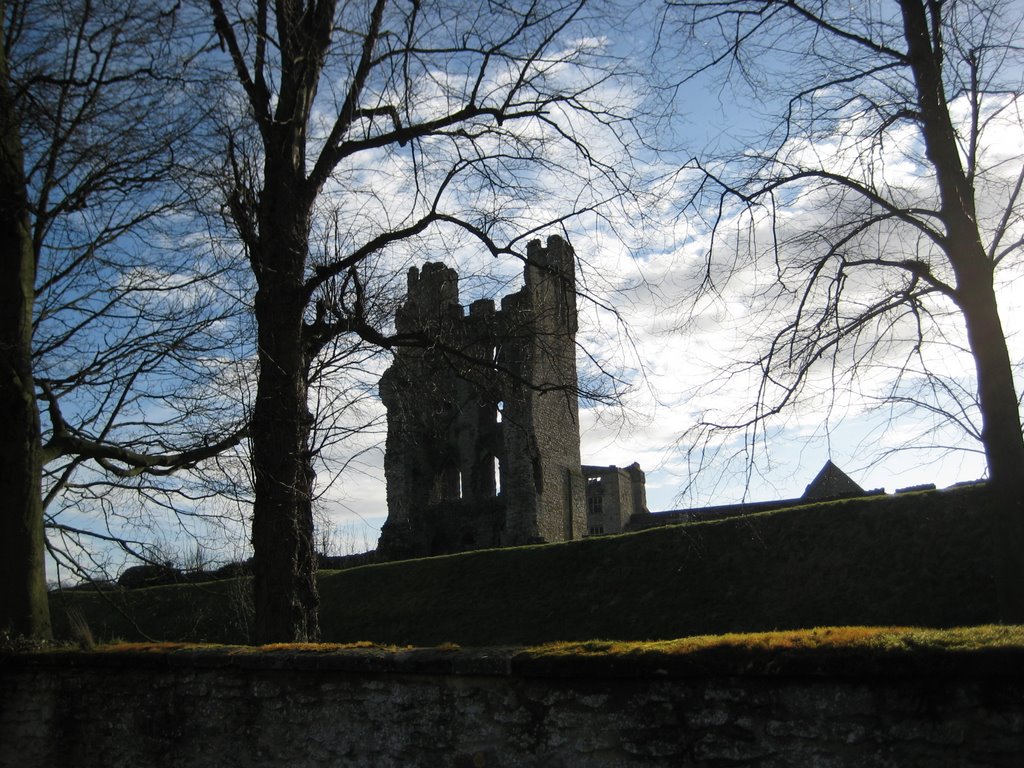 Helmsley Castle by Juli Stanford