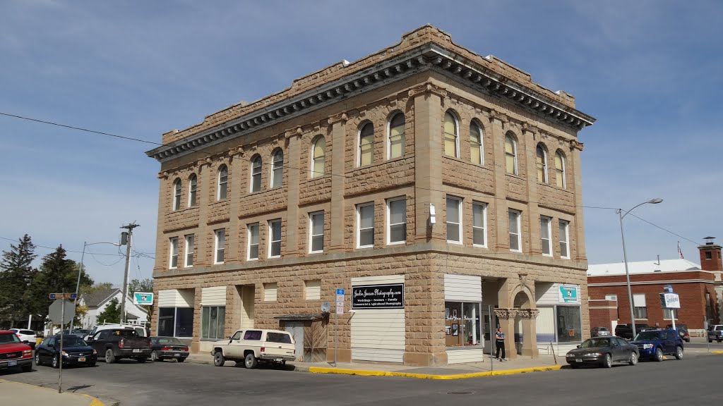 Masonic Temple, Lewistown, MT by chfstew