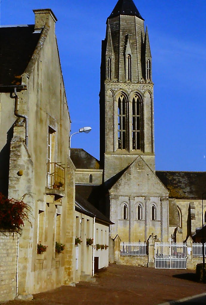 Audrieu - Eglise Notre-Dame by Antoine Garnier