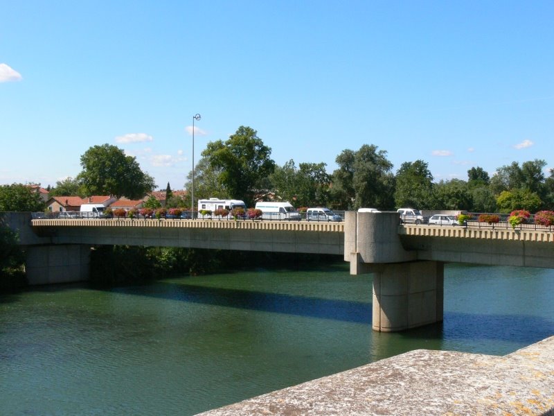 Beziers by Jose G. Pinho F.