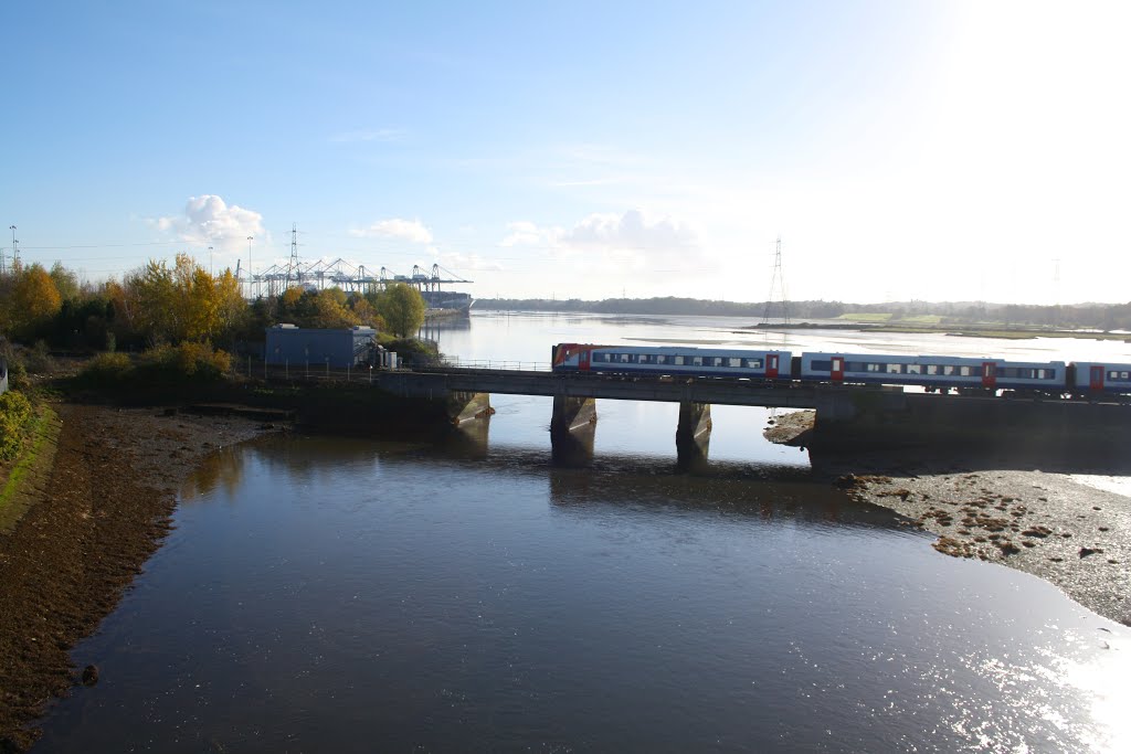 View from Redbridge Flyover by Mungyheubrastein