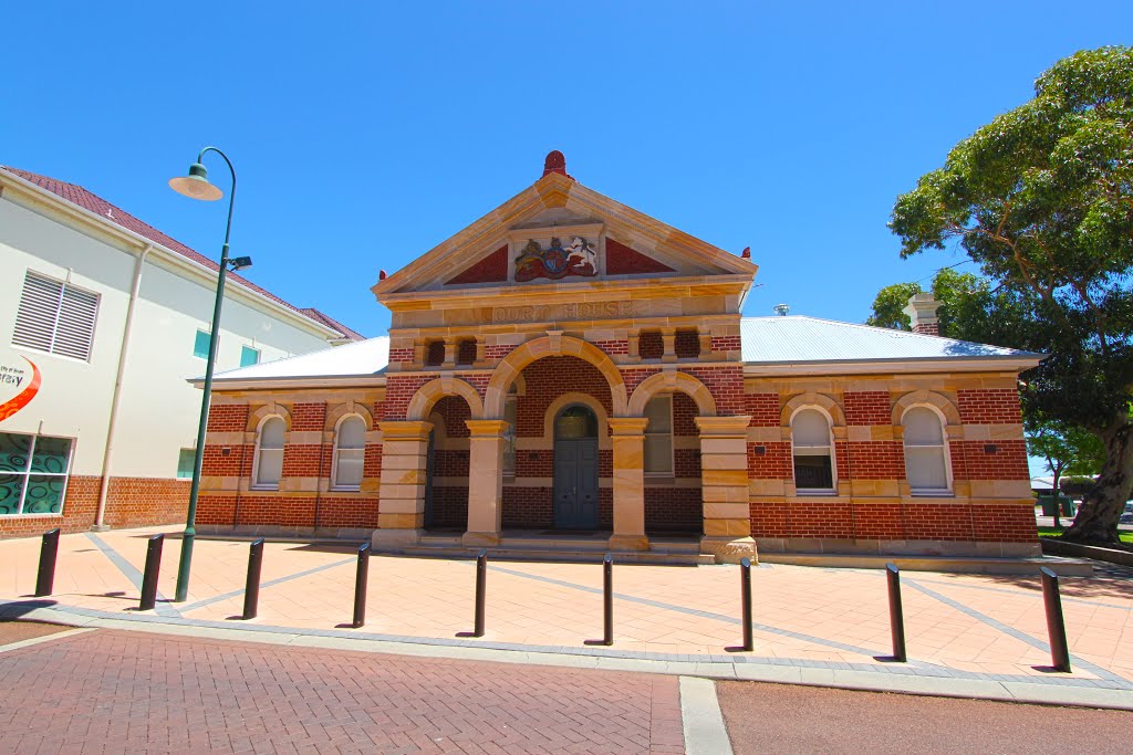 Court House, Helena Street, Midland, Western Australia by Stuart Smith