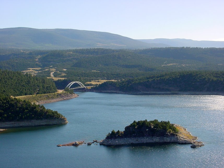 Flaming Gorge, Bridge in Rd44 by Banja-Frans Mulder