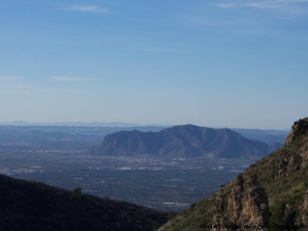 Orihuela y Sierra de Orihuela desde San Cayetano (Crevillent) by RurAlicante · Adán A…