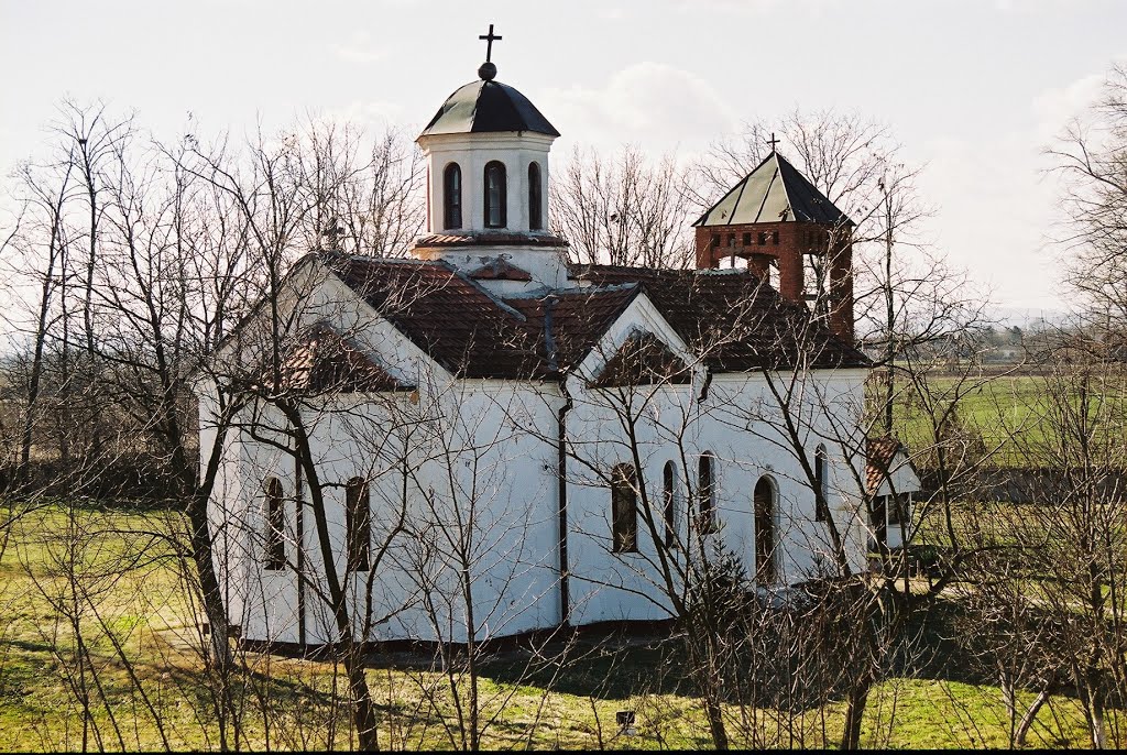 Црква Свете Петке у селу Ратаре - Serbian Orthodox Church of St. Petka in the village Ratare by djole dzigeran