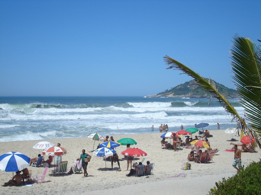 Prainha - sem surf - Rio de Janeiro by Walter Kauss