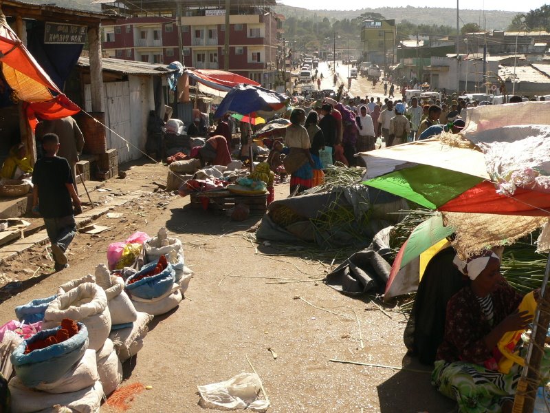 Market at Shoa Gate (January 2008) by Manuel Z.R. Kim