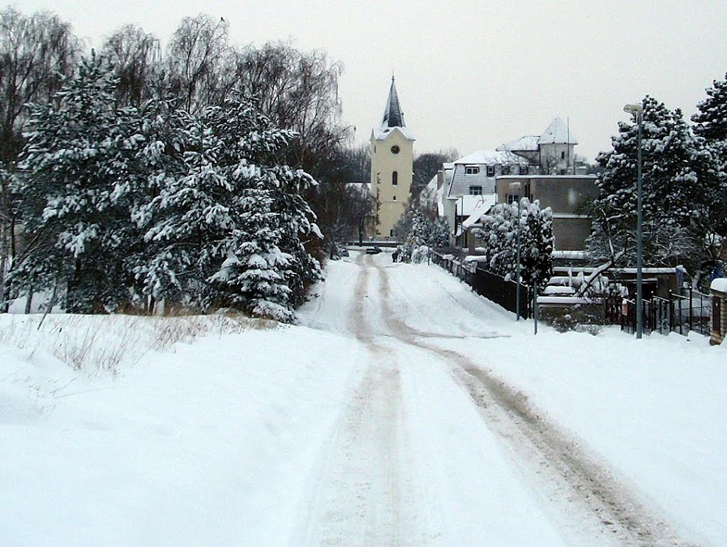 Pohled ke kostelu by AvaČ