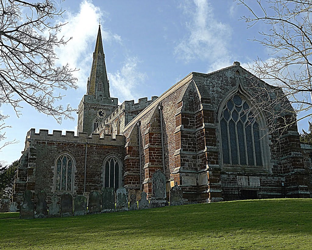 Finedon church by Tim Tregenza