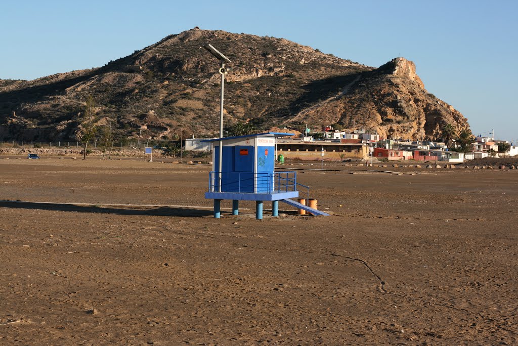 Playa de la Isla by marathoniano