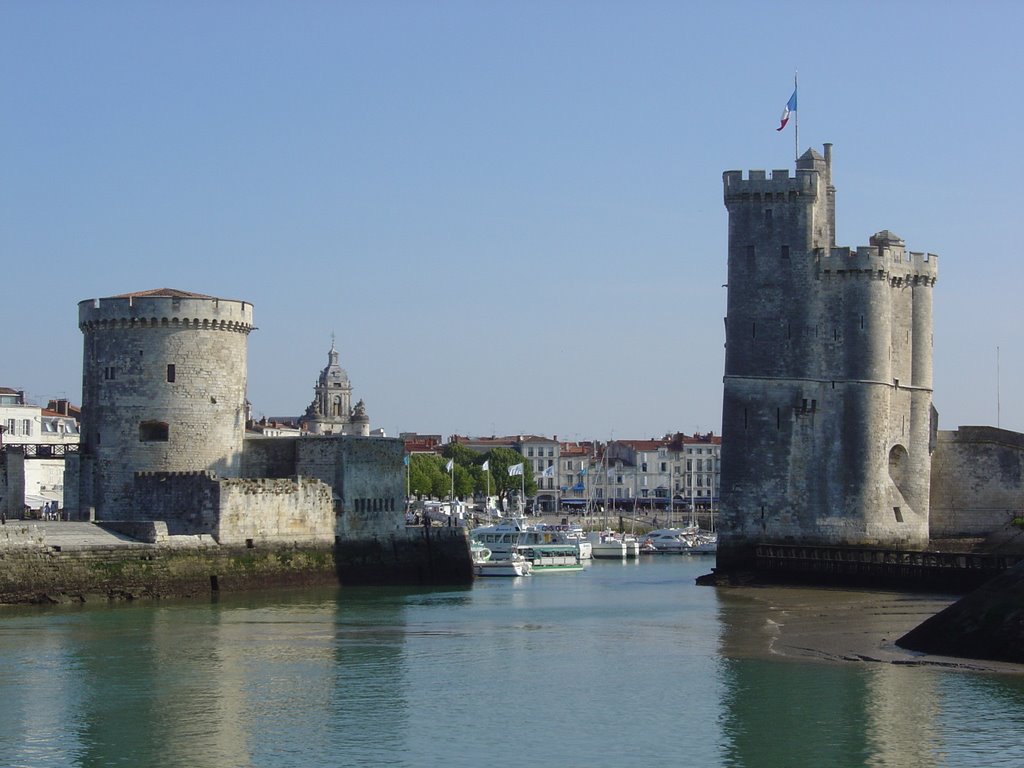 Entrée port de la Rochelle by Jean-Baptiste Engelk…