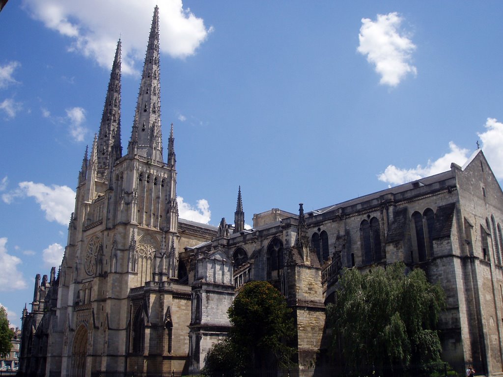 Catedral de Burdeos. by Isaac A. García Masiá