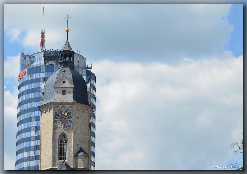 Stadtkirche und Intershoptower by ThorstenGroedel