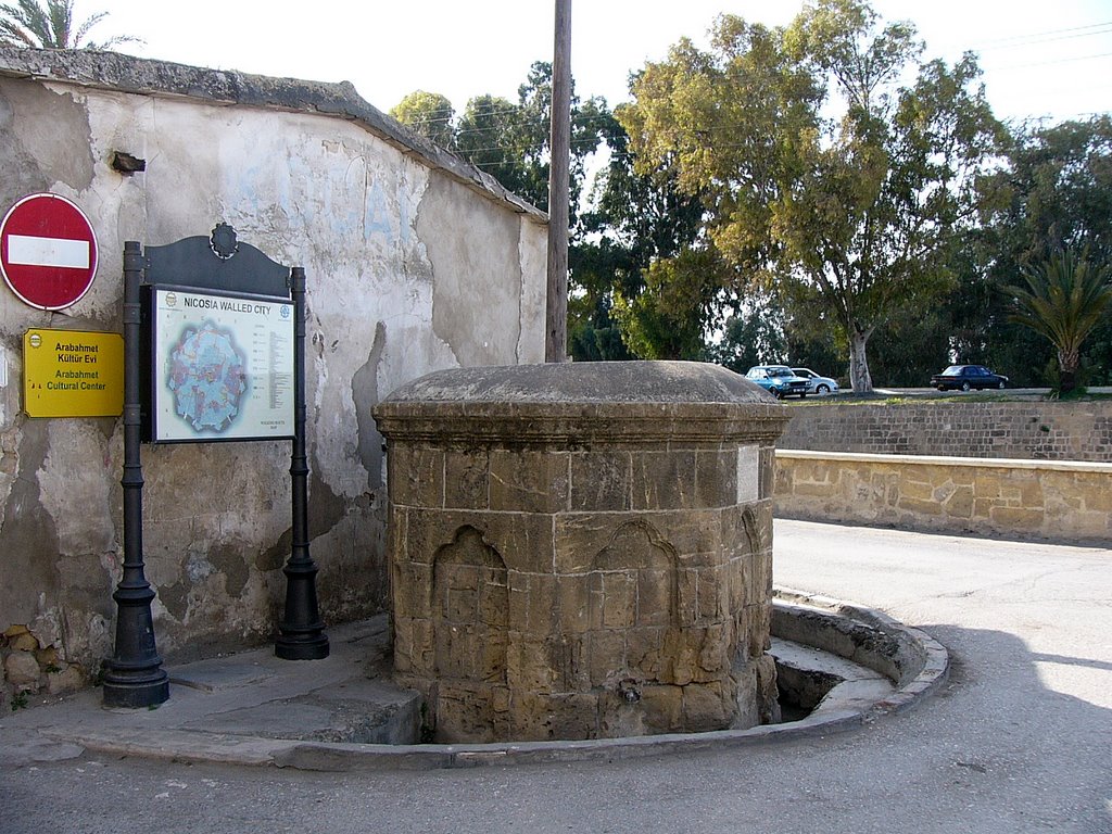 Nikosia: ein osmanischer Brunnen by der_odenwaelder