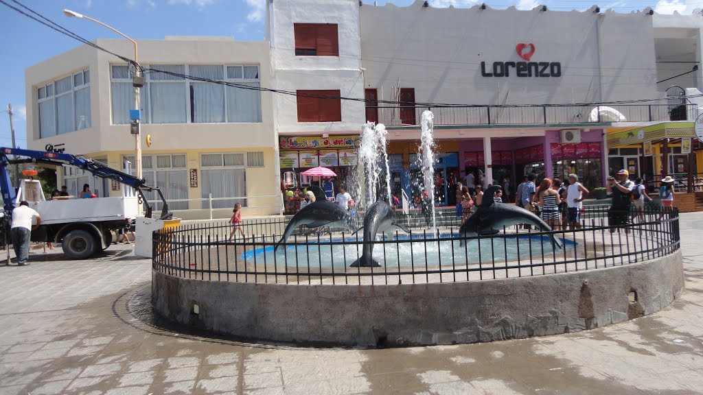 Fuente de la peatonal by Lucio77