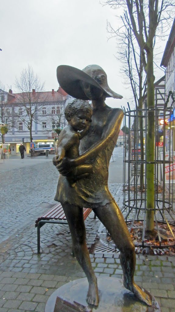 Northeim - Skulptur am Marktplatz by Andreas-Müller - NO VIEWS