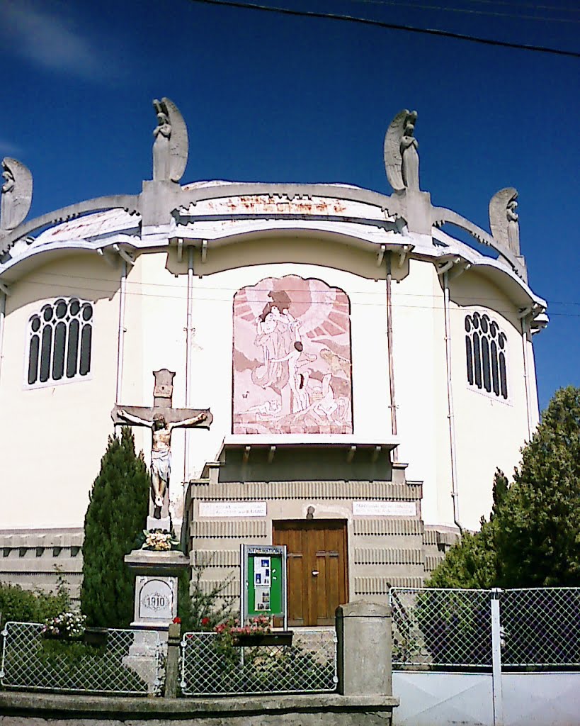 Kostol v obci Muľa / The church in the village Muľa by Denis Ondriškovič