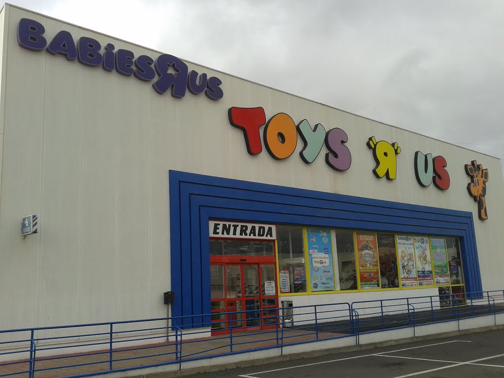 Toys "R" Us(2013) by The Maverick