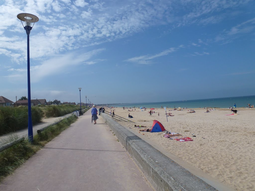 Côte de Nacre : Ouistreham by Jean-François Aillet