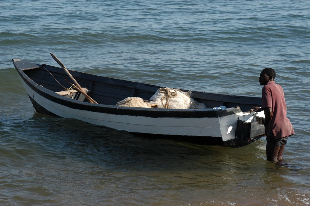 Départ pour la pêche by Emmanuel Gabolde