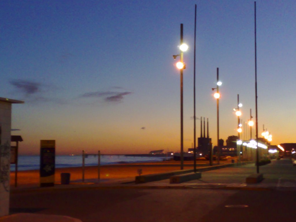 Platja de Badalona by homejazz