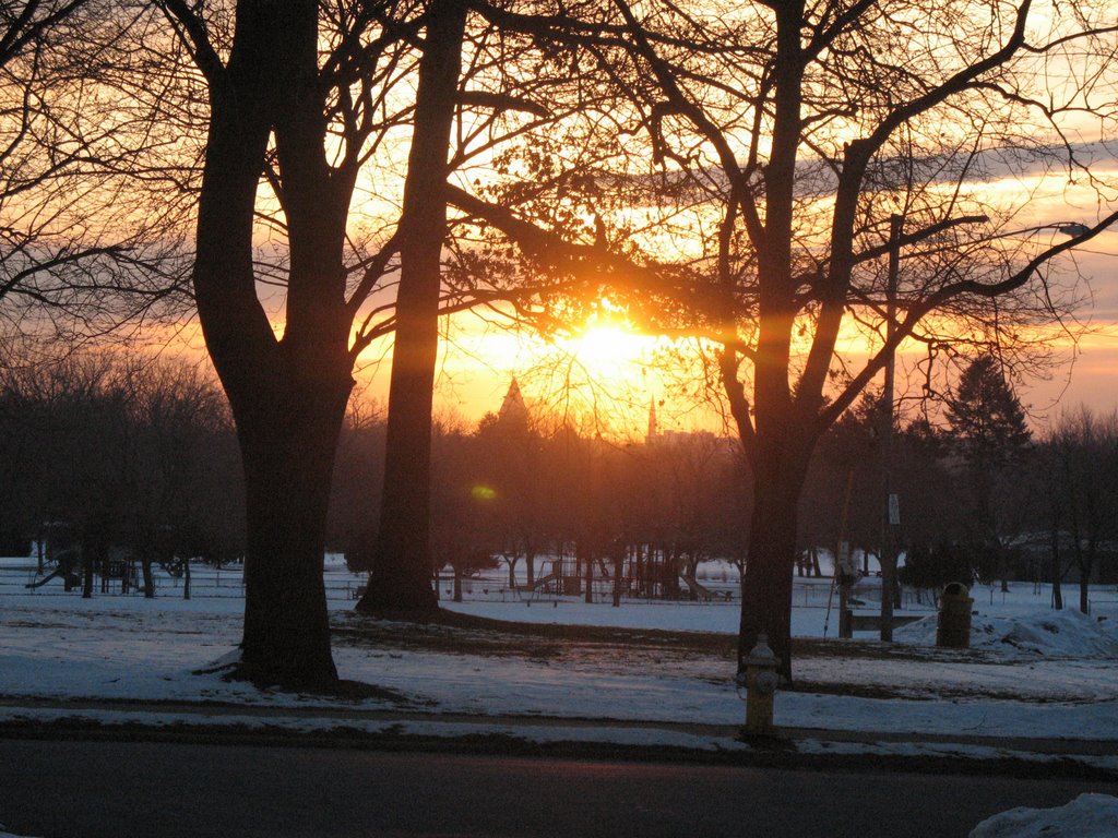 Sunrise over Schenectady by sacoo