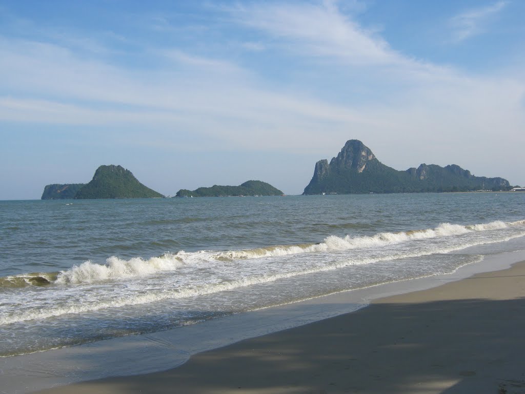 Prachuap Khiri Khan by gabriel82