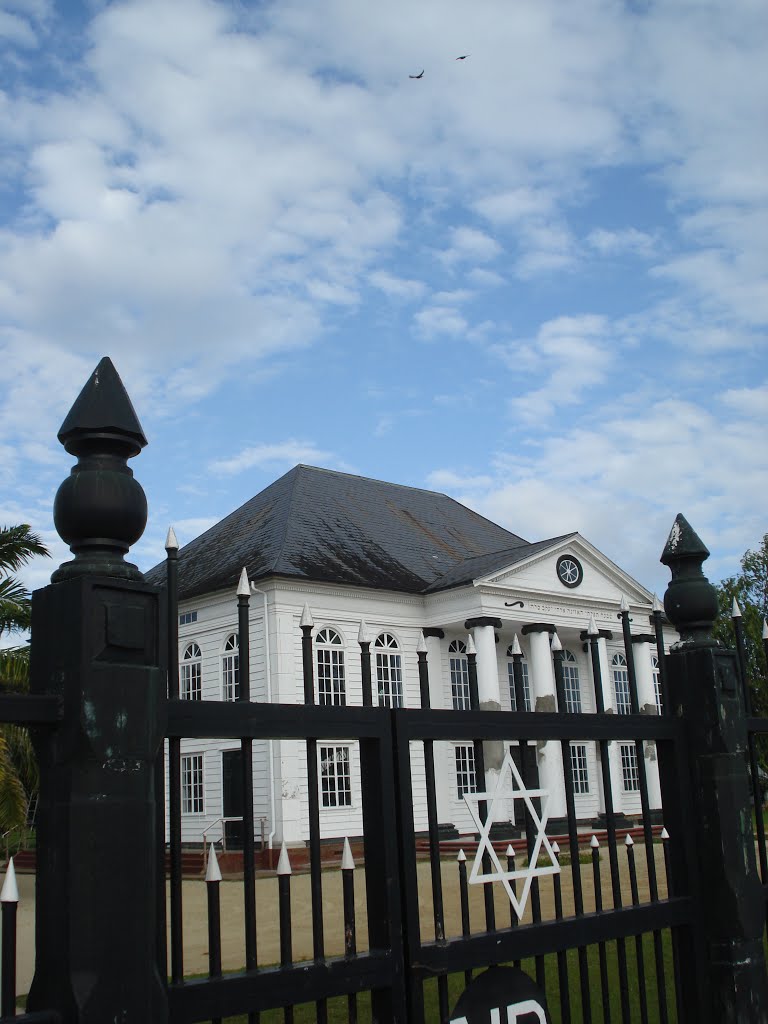 Synagoge Neve Shalom 3 by ParamariboStad