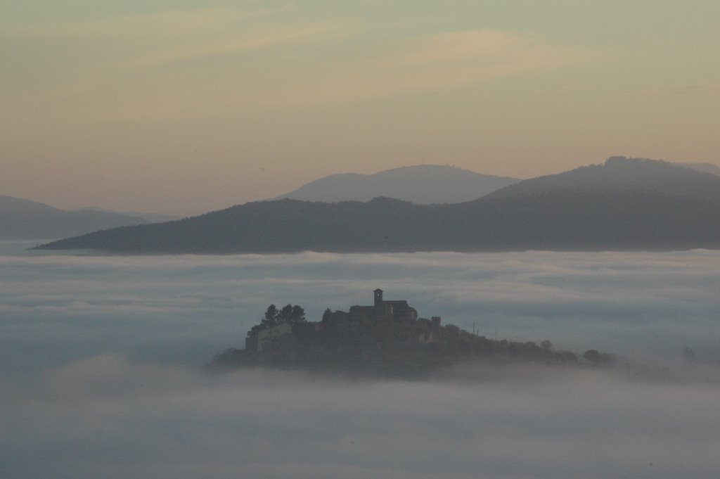 Montecolognola - L'Isola che non c'è... by andreasaldebaran