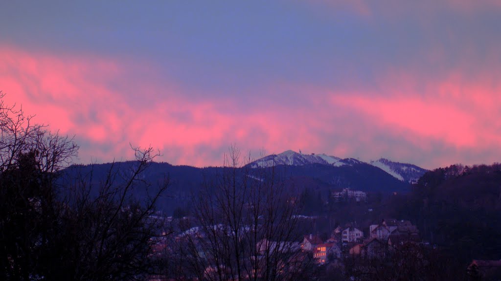 View on Postavarul Mountain (Poiana Brasov) by eduard.franz