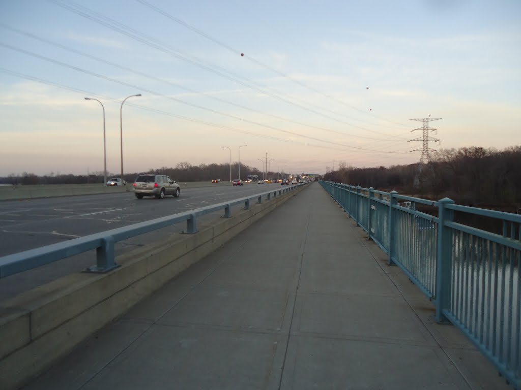 Utilizing MN HWY 610 To Cross The Mississippi by tensor08